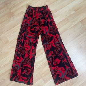 Woman’s Aloha Print Highwaisted Long Pants (XS)